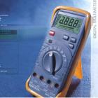 直流電壓； 交流電壓；直流電流；交流電流；電阻;帶蜂鳴器通斷測(cè)試;二極管測(cè)試;晶體管hFE測(cè)試. RS232C串行通訊接口．

