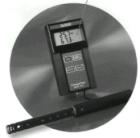 8612型 溫濕度表理想的測量溫度，濕度和露點的儀表。包含一個帶有螺旋線的探針，可便捷的伸到太熱和太冷的槽、及類似極難觸及的區(qū)域進行測量。濕度:5-95%RH.溫度:0-60℃.露點:-15-49℃ 