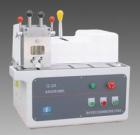  Q-3A試樣切割機(jī)是用于切割一般金相、巖相試樣材料，機(jī)身設(shè)有冷卻通道，.最大切割寬度：60mm，最大切割高度：80mm，最大切割面直徑：?50mm
 
 
 