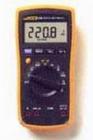 Fluke 15B 數(shù)字萬用表 量程: 0.1mVto1000V,基本直流準確度,4000字顯示,自動與手動量程,顯示保持功能 ,二極管測試與蜂鳴
