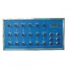 ●阻值范圍高達(dá)1000GΩ。 

●溫度穩(wěn)定性好，寬的溫度范圍下使用可確保精度。 

●最大工作電壓可達(dá)10kV。 

●備有0.1μF/10kV電容，可作電容性負(fù)載試驗(yàn)。 

●備有3 LCD 數(shù)字電壓表。內(nèi)阻10GΩ,量程1999V；19.99kV可選擇使用。
